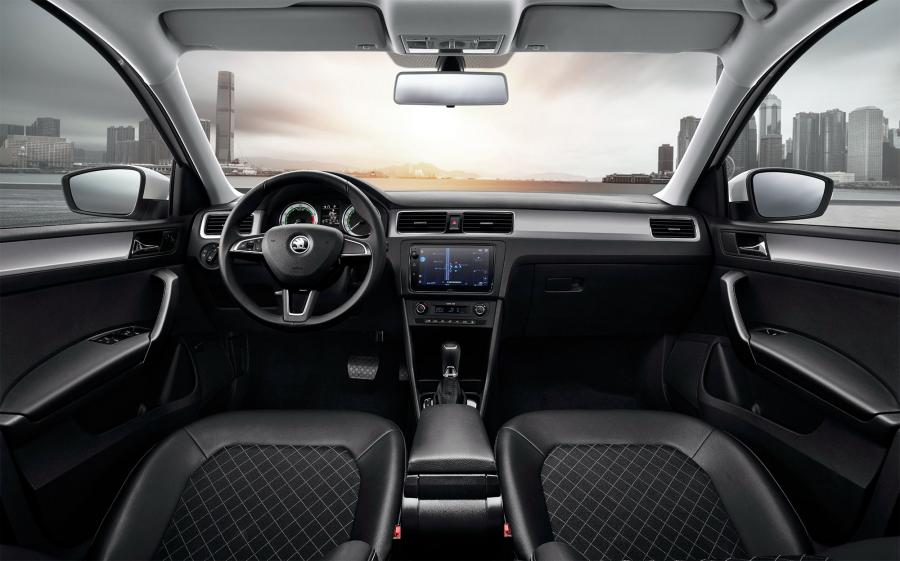 Торпедо Skoda Rapid 2017 года  (CN) (фото 7 из 8)
